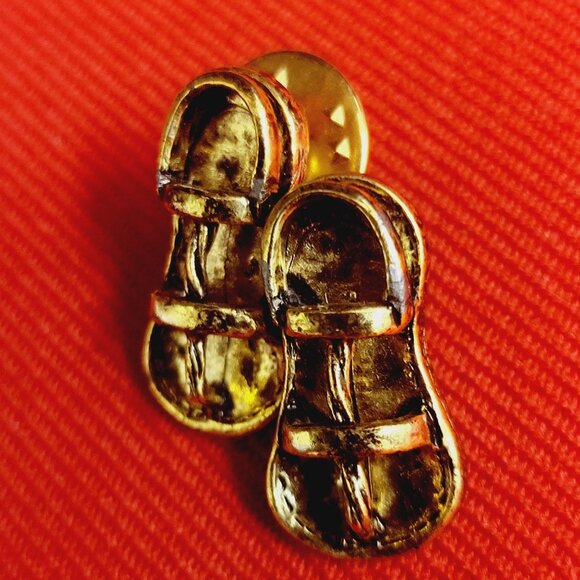 Vintage Brooch Pin Gold Tone Pair of Slippers - Picture 5 of 10